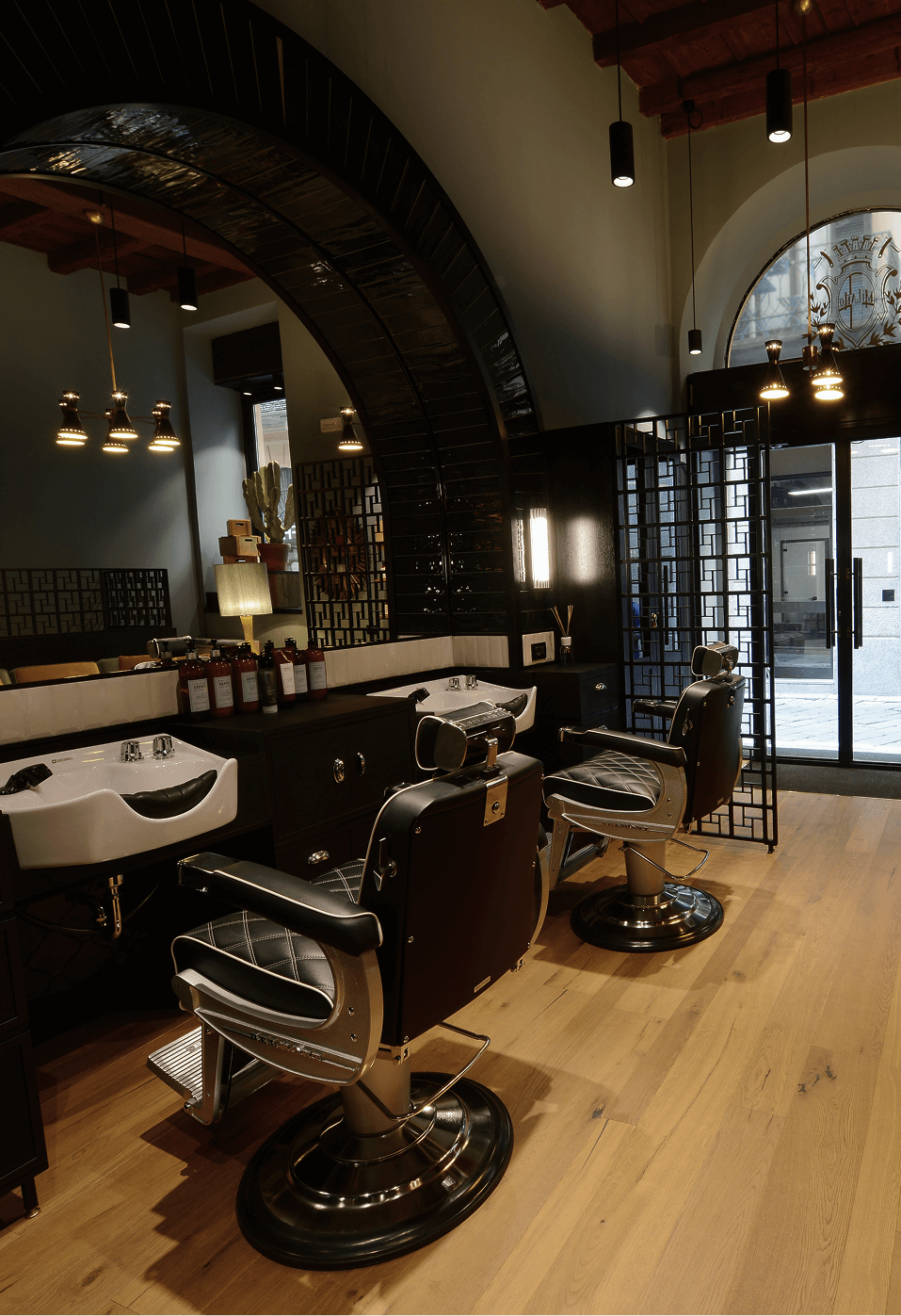 BARBERING