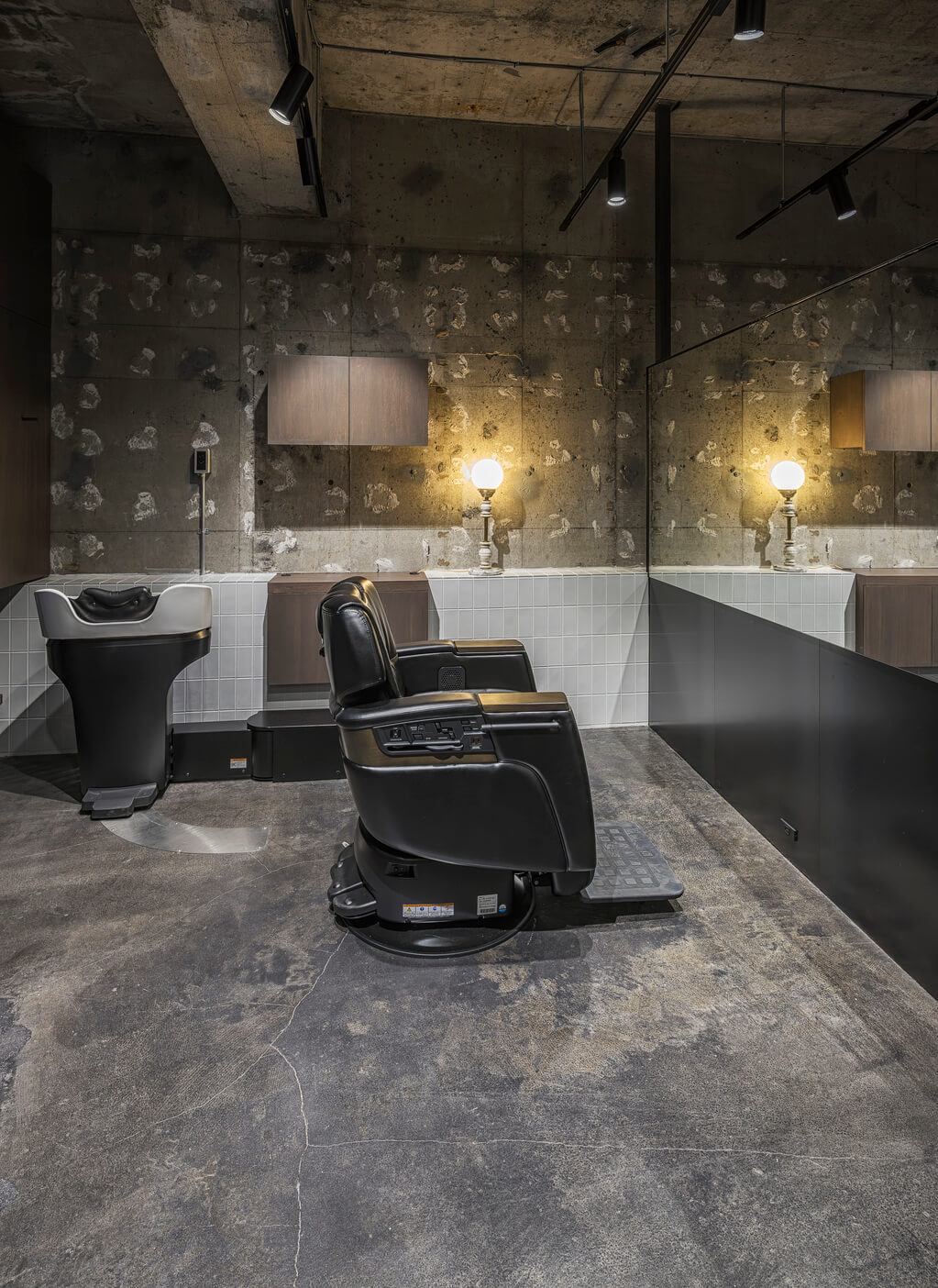 Barber GIN [Tokyo, Japan]